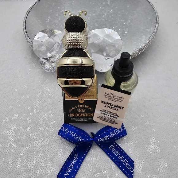 Bridgerton x Bath and Body Works Limited Edition Gem Bee Nightlight Bundle - Picture 9 of 10